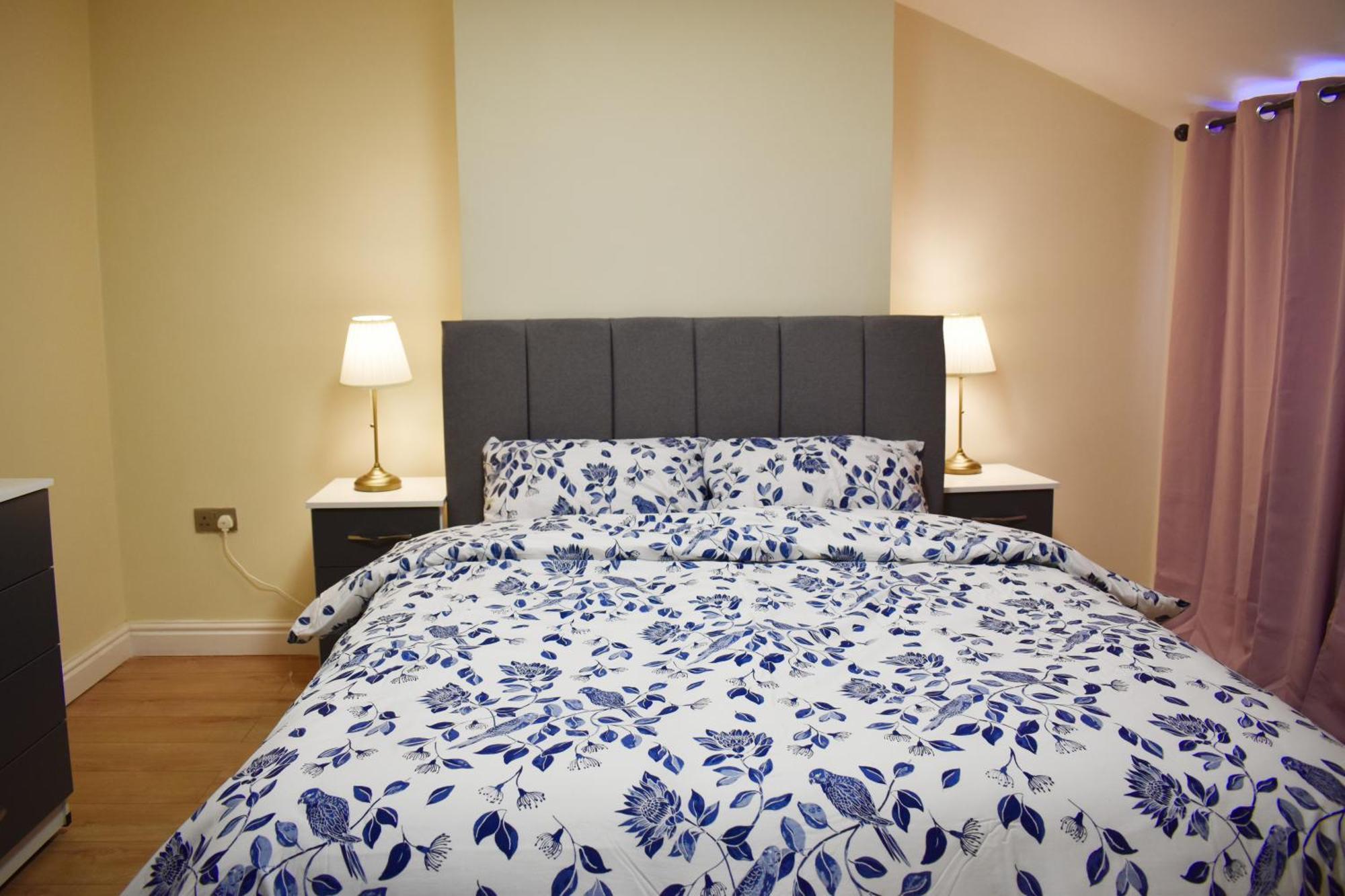 Birmingham City Centre Bedroom, Parking, Wifi, Kitchen, Living Room Экстерьер фото