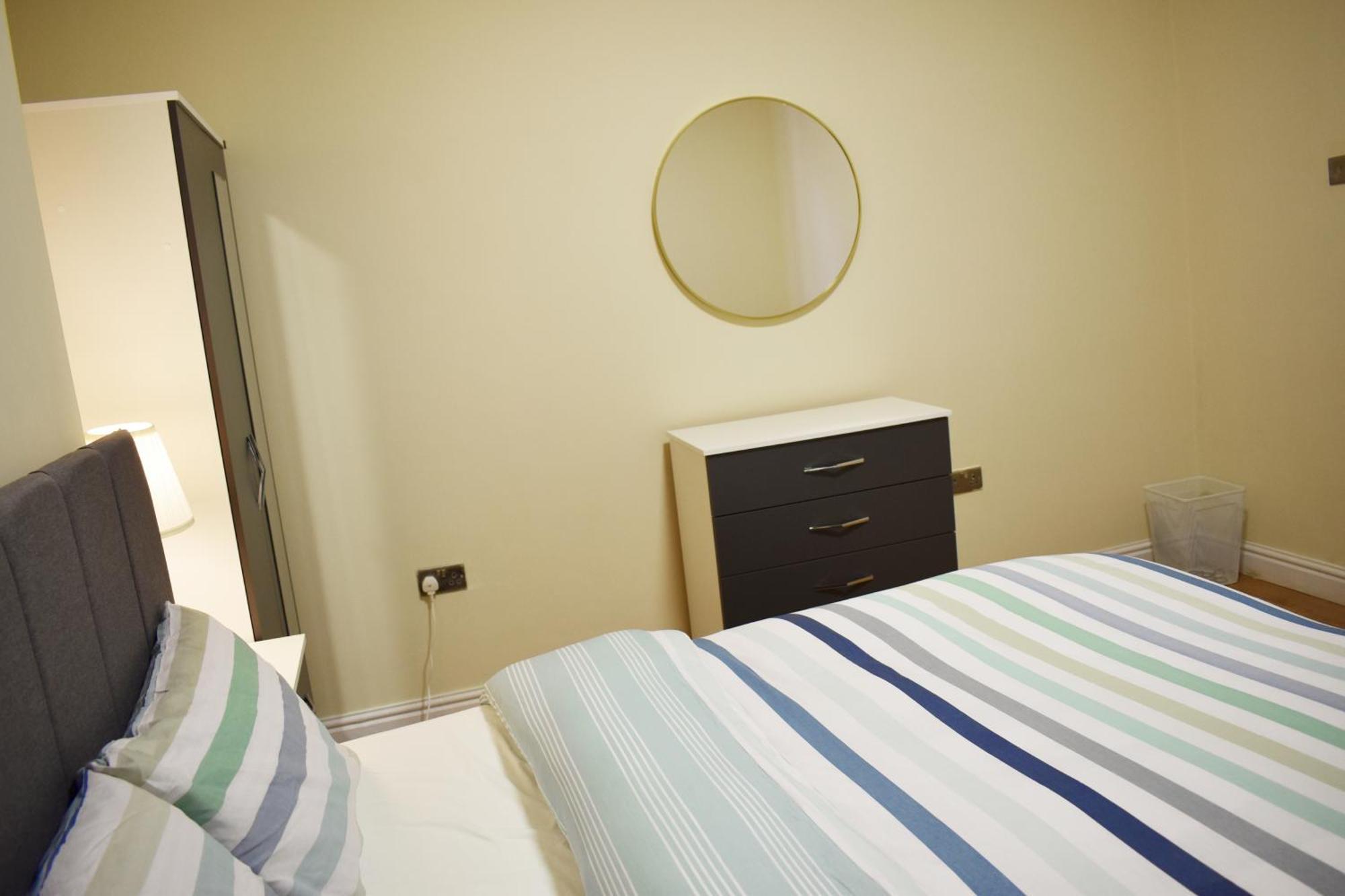 Birmingham City Centre Bedroom, Parking, Wifi, Kitchen, Living Room Экстерьер фото